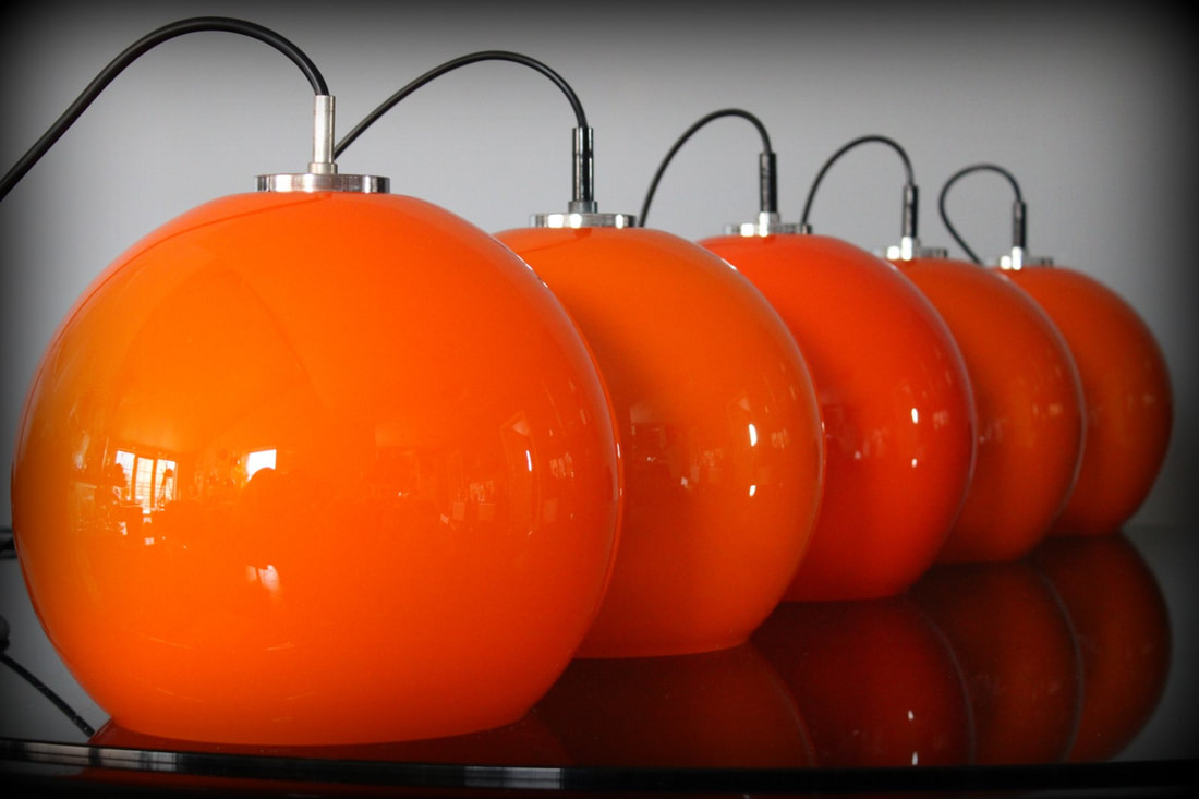 test Pasen Overtreding Set van 5 vintage oranje hanglampen Peill & Putzler - Vintage Design  Lighting